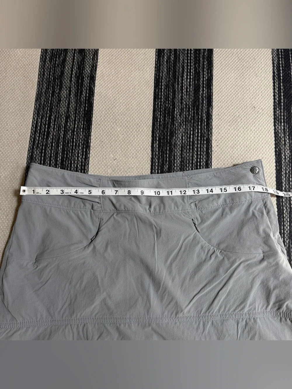 Athleta women light
